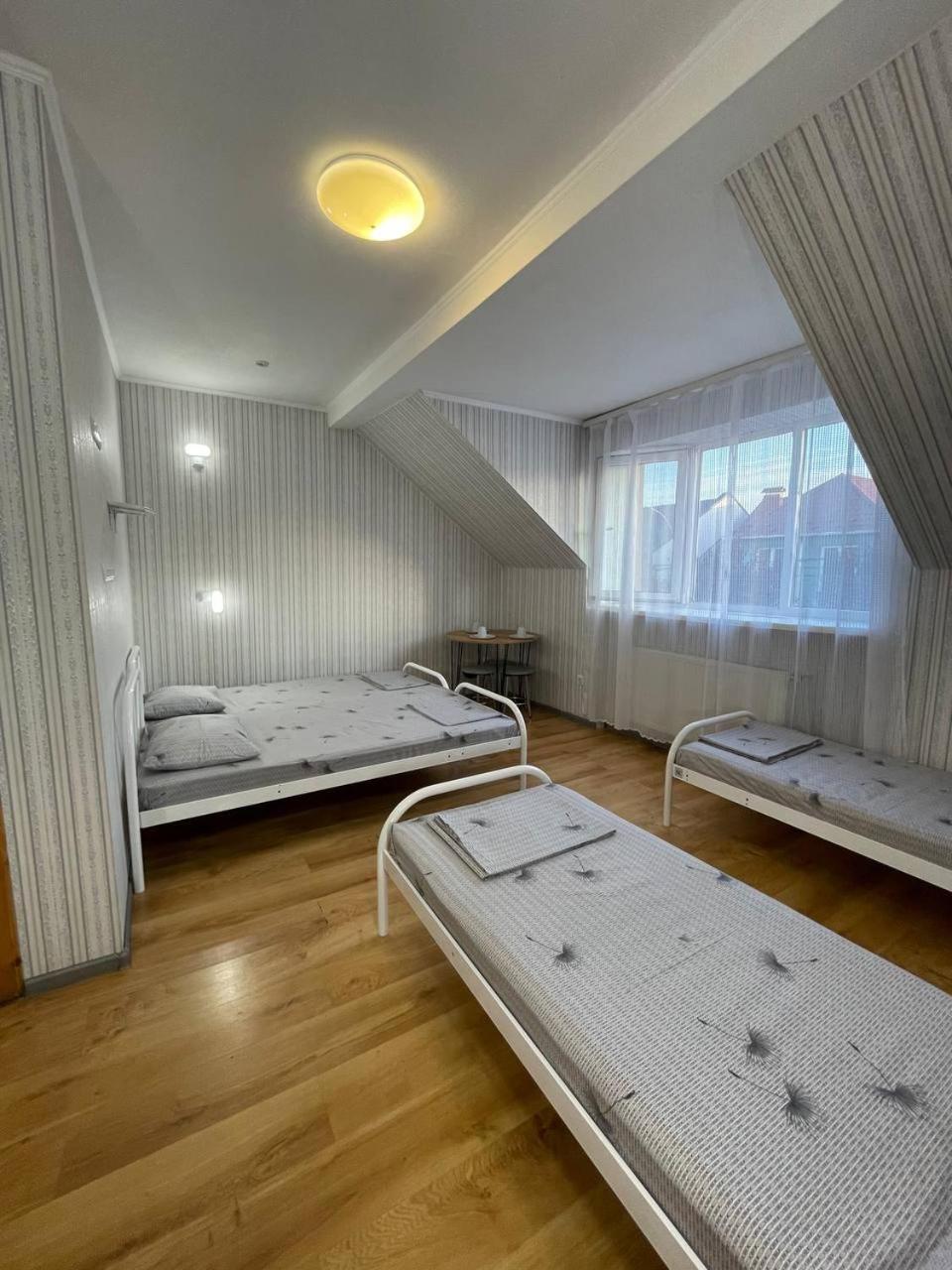Vip Hostel Mukacheve Exterior photo